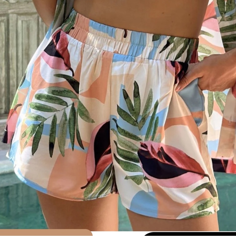Mai Tai Hawaiian Print Shorts